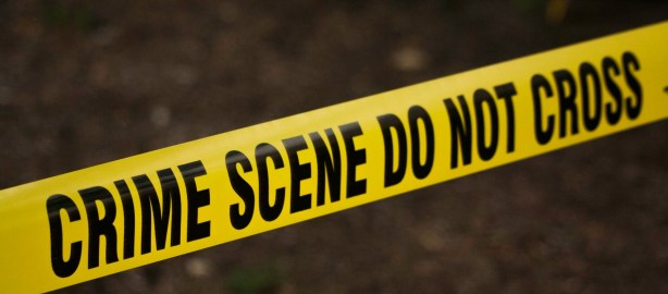 crime scene do not cross signage